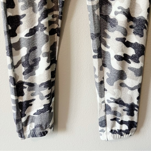 ZYIA Active NEW Gray Camo Lounge Boyfriend Sweat Pants Size Medium Soft Casual - Picture 6 of 10